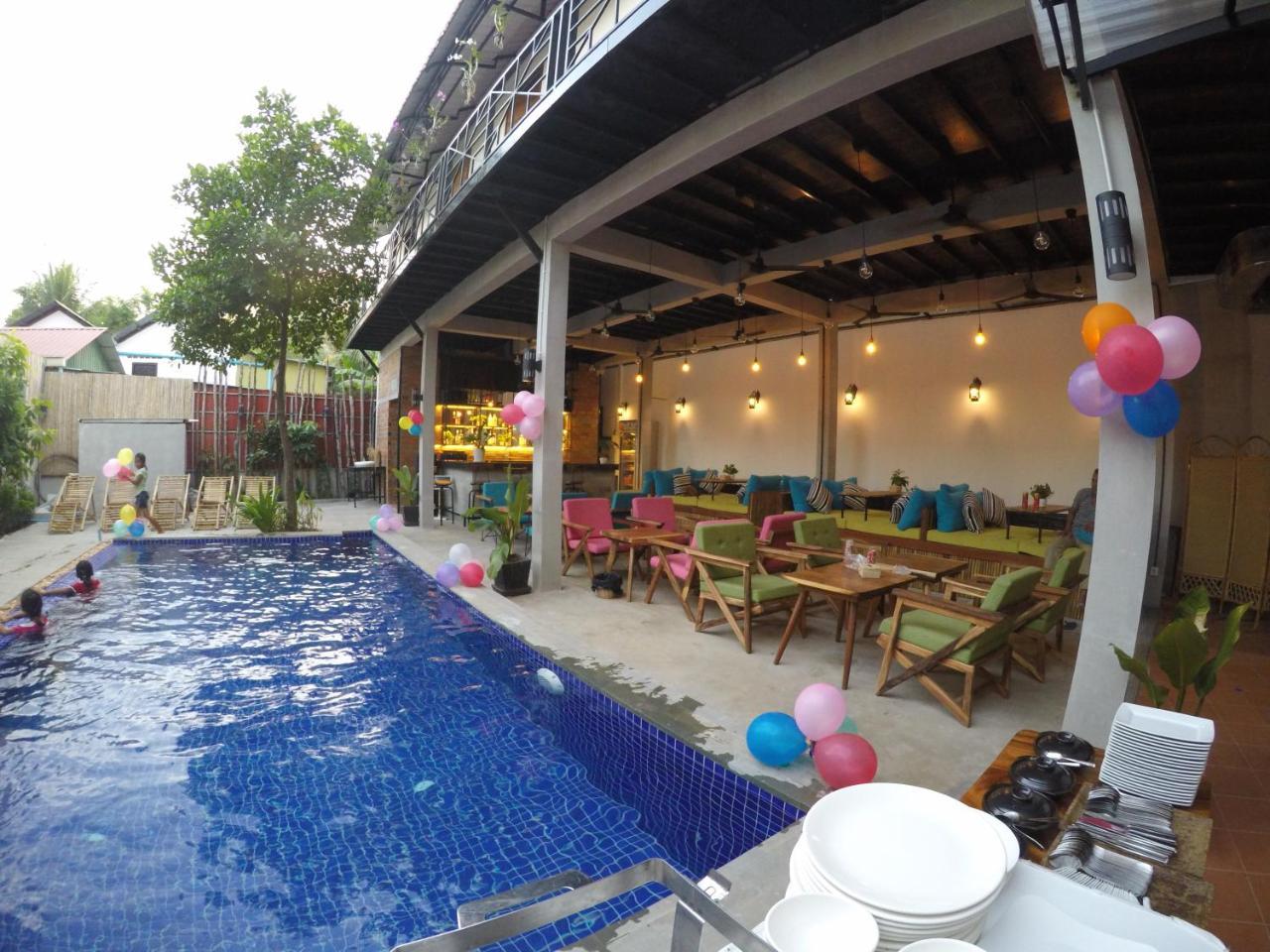 1953 Siem Reap Hostel Eksteriør billede